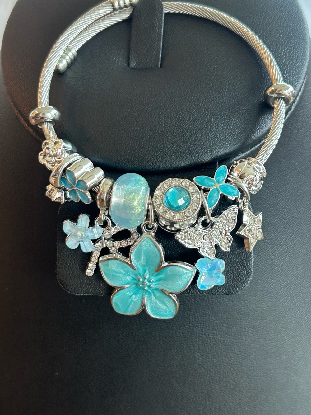 Brand New Silver-Tone Bracelet with Turquoise Flower Charms